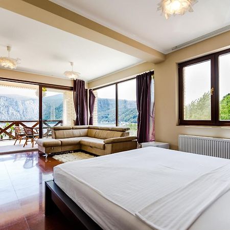 Rex Infinity View 4* Cazanele Dunarii Dubova Exteriör bild