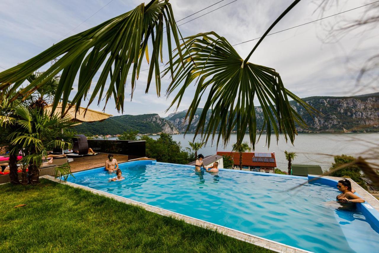 Rex Infinity View 4* Cazanele Dunarii Dubova Exteriör bild